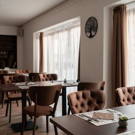 Rozsa Etterem & Panzio Bed & Breakfast Pecs Ngoại thất bức ảnh
