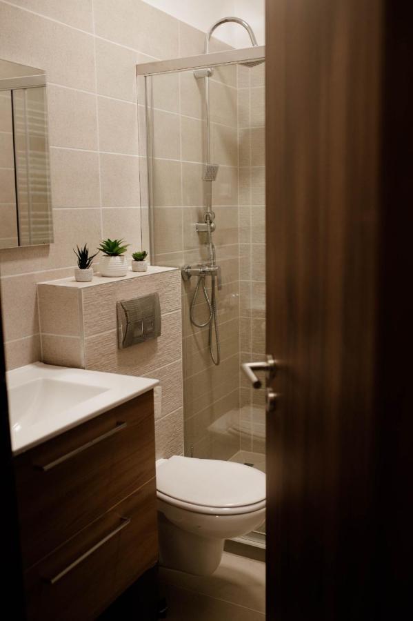 Rozsa Etterem & Panzio Bed & Breakfast Pecs Ngoại thất bức ảnh