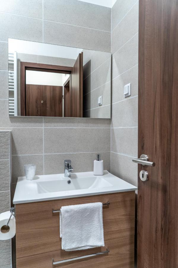 Rozsa Etterem & Panzio Bed & Breakfast Pecs Ngoại thất bức ảnh