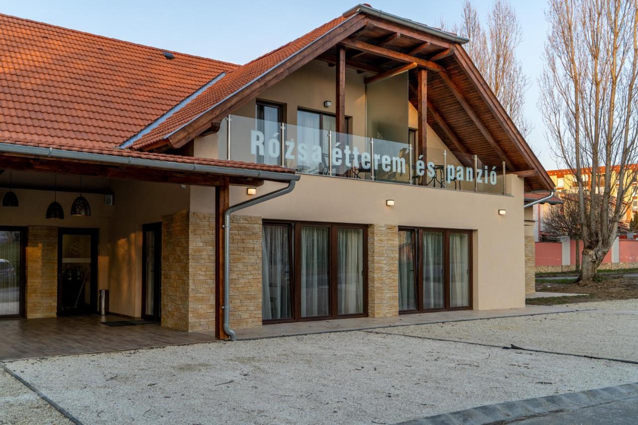 Rozsa Etterem & Panzio Bed & Breakfast Pecs Ngoại thất bức ảnh