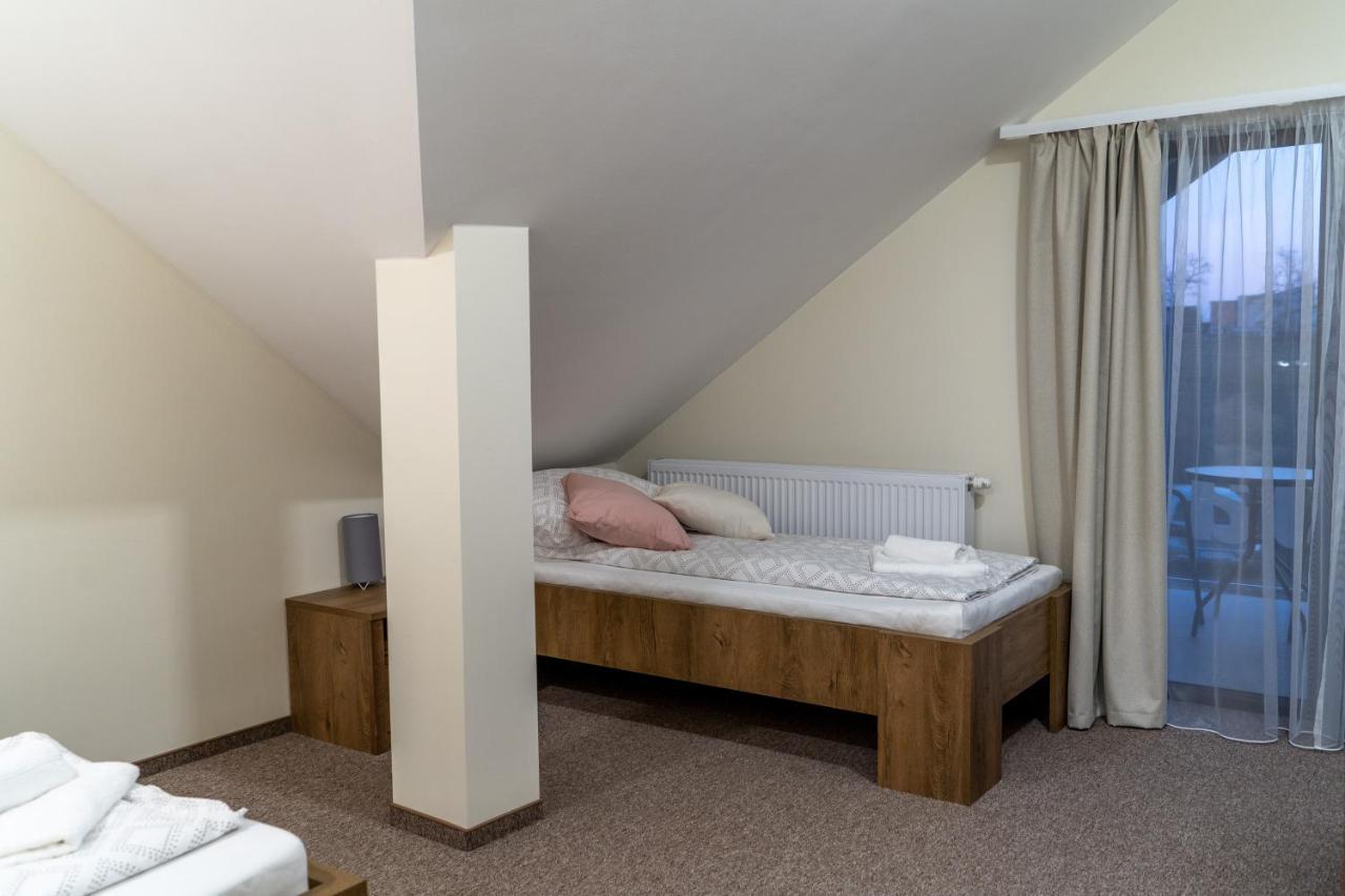 Rozsa Etterem & Panzio Bed & Breakfast Pecs Ngoại thất bức ảnh
