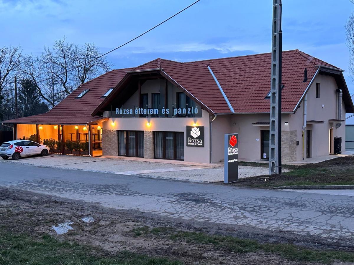 Rozsa Etterem & Panzio Bed & Breakfast Pecs Ngoại thất bức ảnh